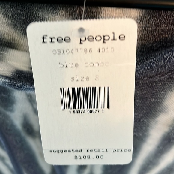 NWT We The Free Blue And Cream Tie-Dyed Tunic Size Small - Picture 2 of 8